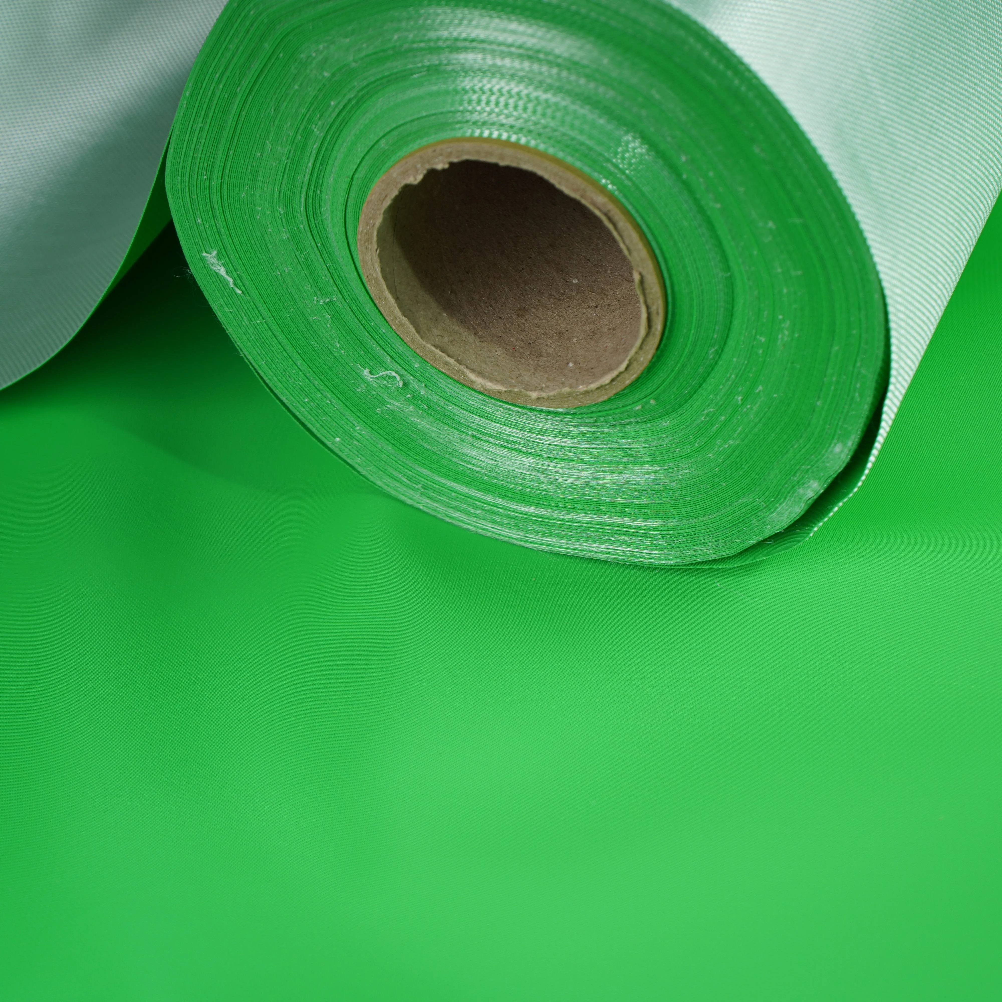 560 GSM Single Side Coated PVC Fabric Parrot Green 1.37 - Image 3
