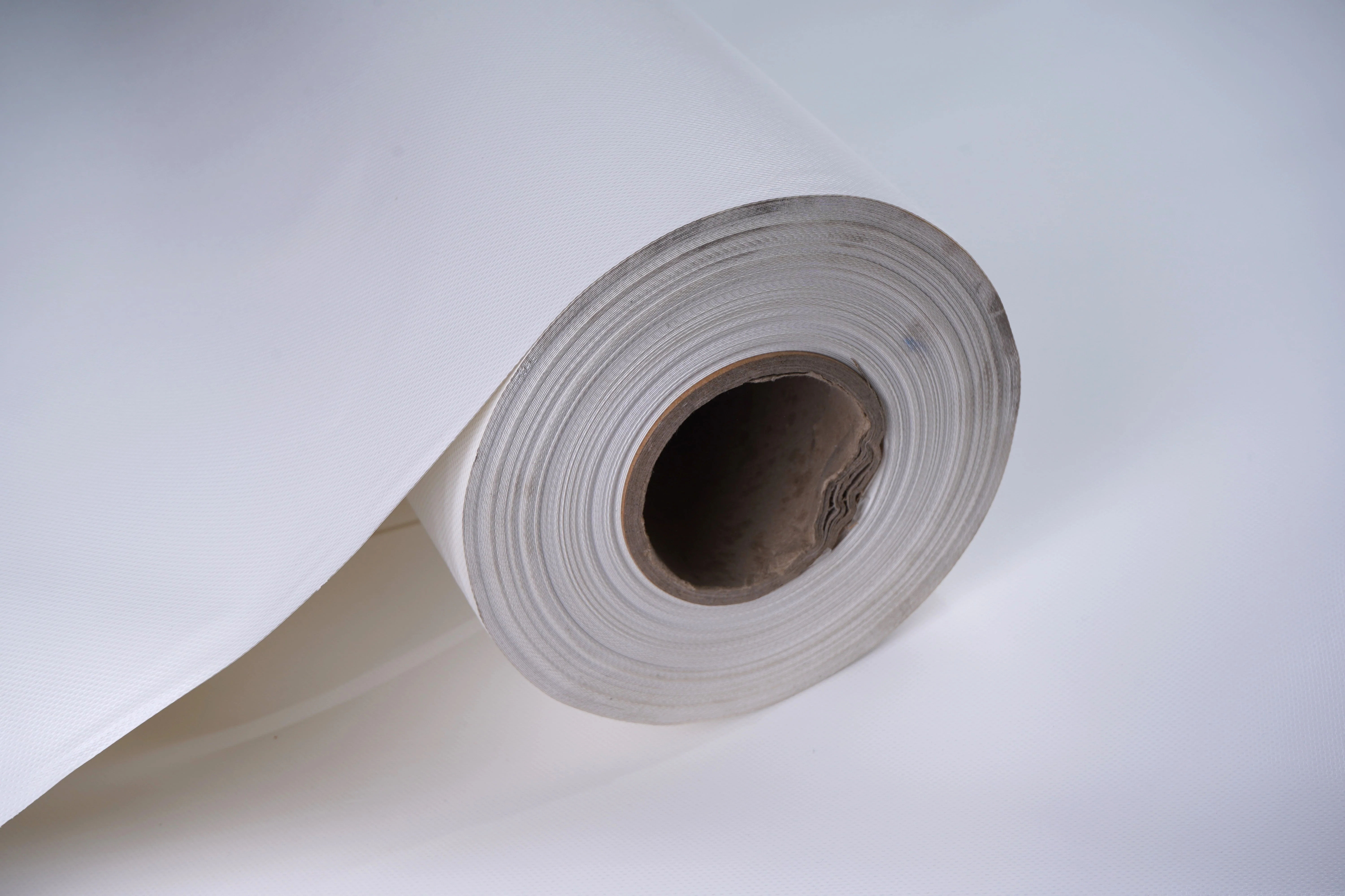 600 GSM Double Side Coated PVC Fabric 1000D White Glossy 1.55 - Image 2