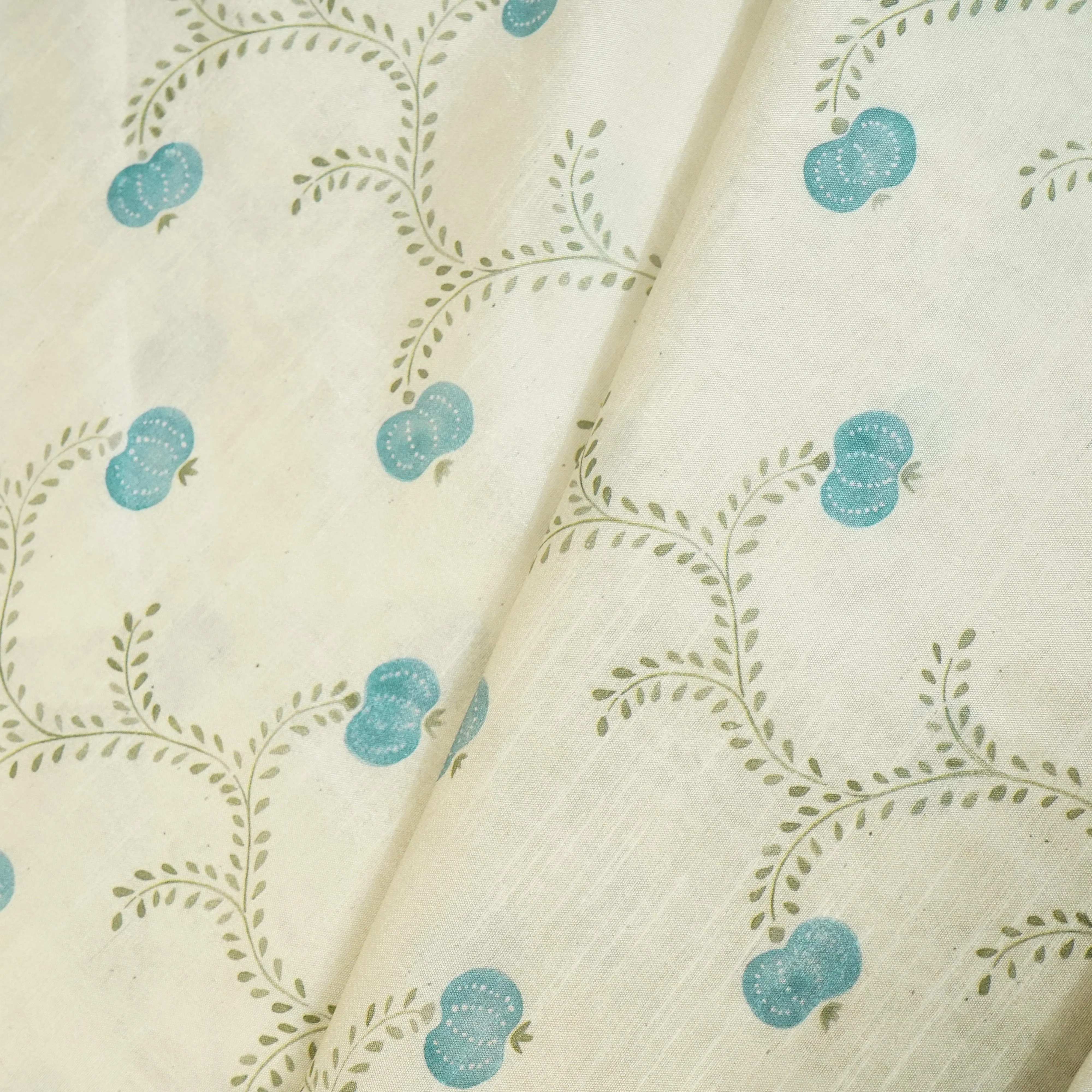 Beige Floral Print Raw Silk Fabric- SNTF-26975 - Image 4