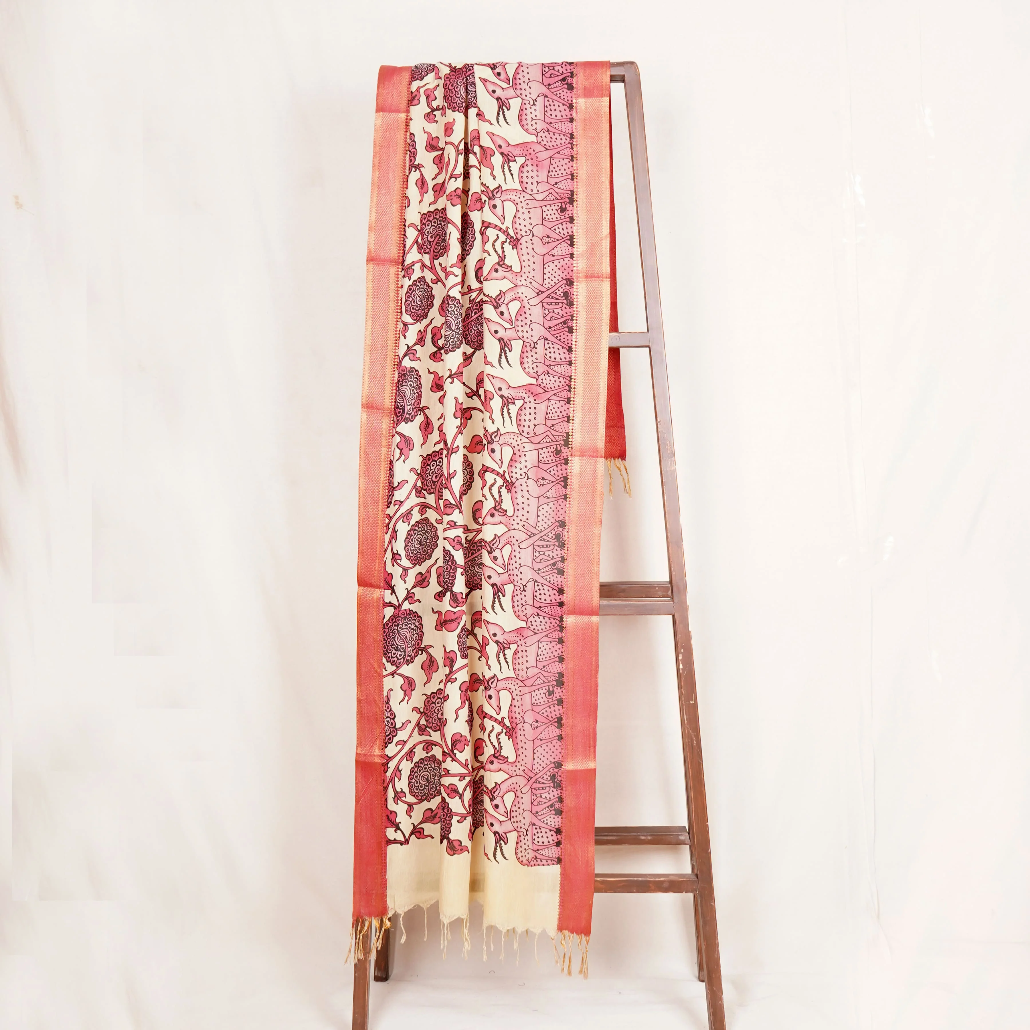 Beige & Pink Pen Kalamkari Cotton Silk Dupatta - Image 4