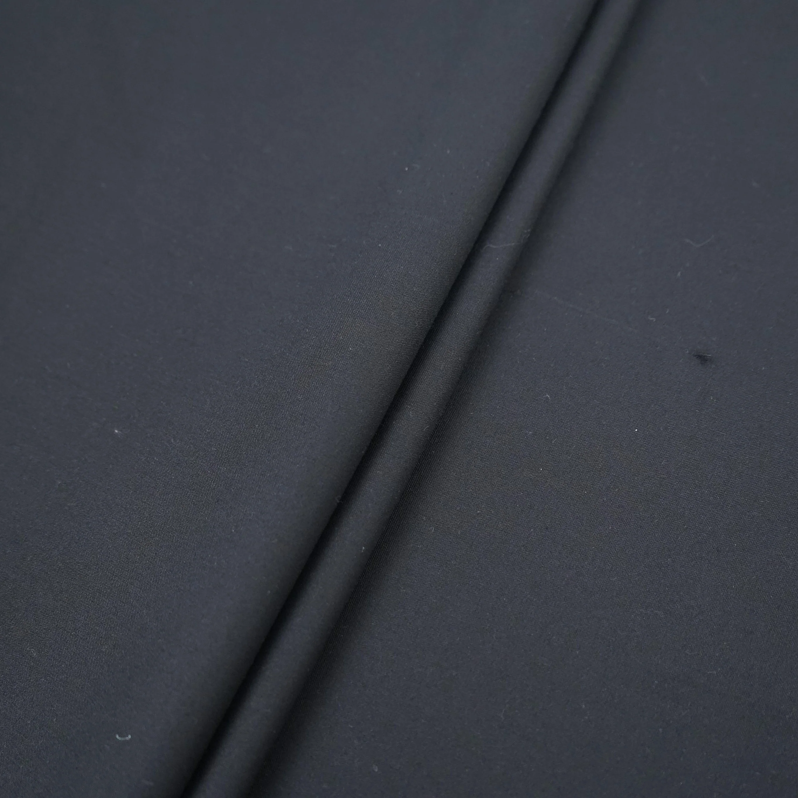 Black Solid Lycra Suiting Fabric ASMI-31292 - Image 4