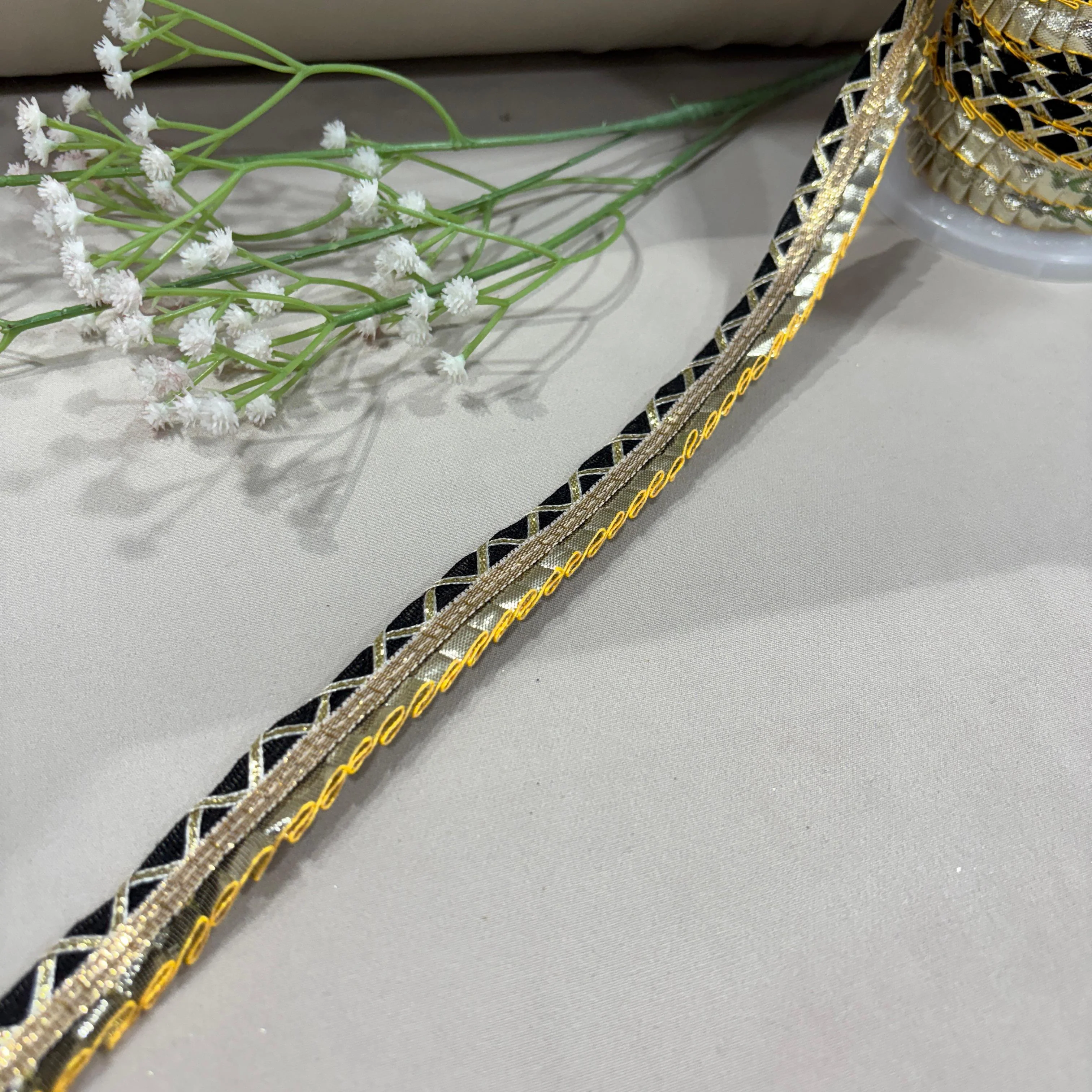 Black & Yellow Lace 21847