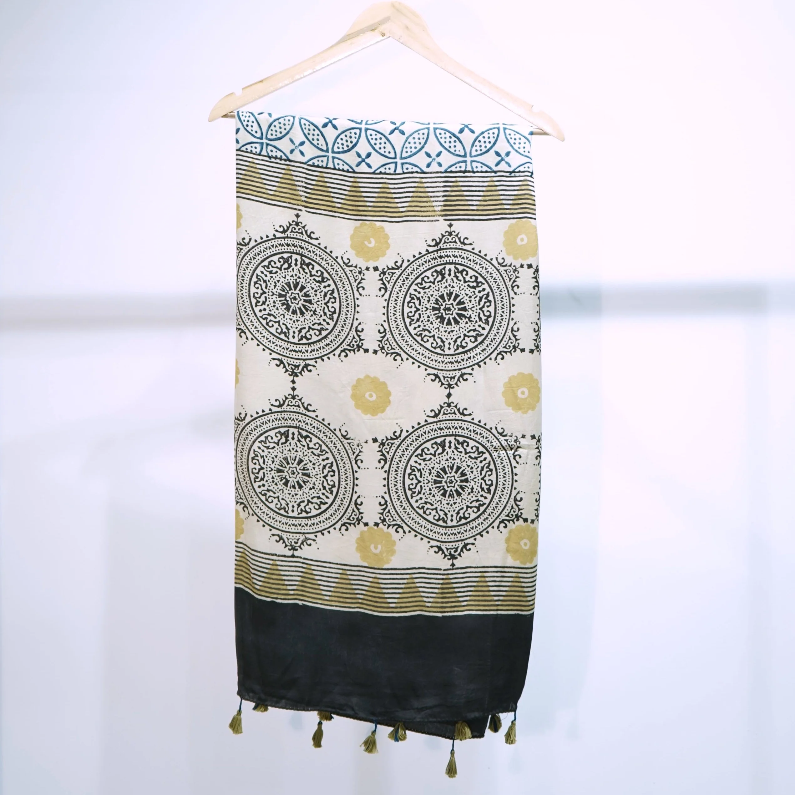 Cream Ajrakh print Modal Silk Kaftan EEG-31637 - Image 6