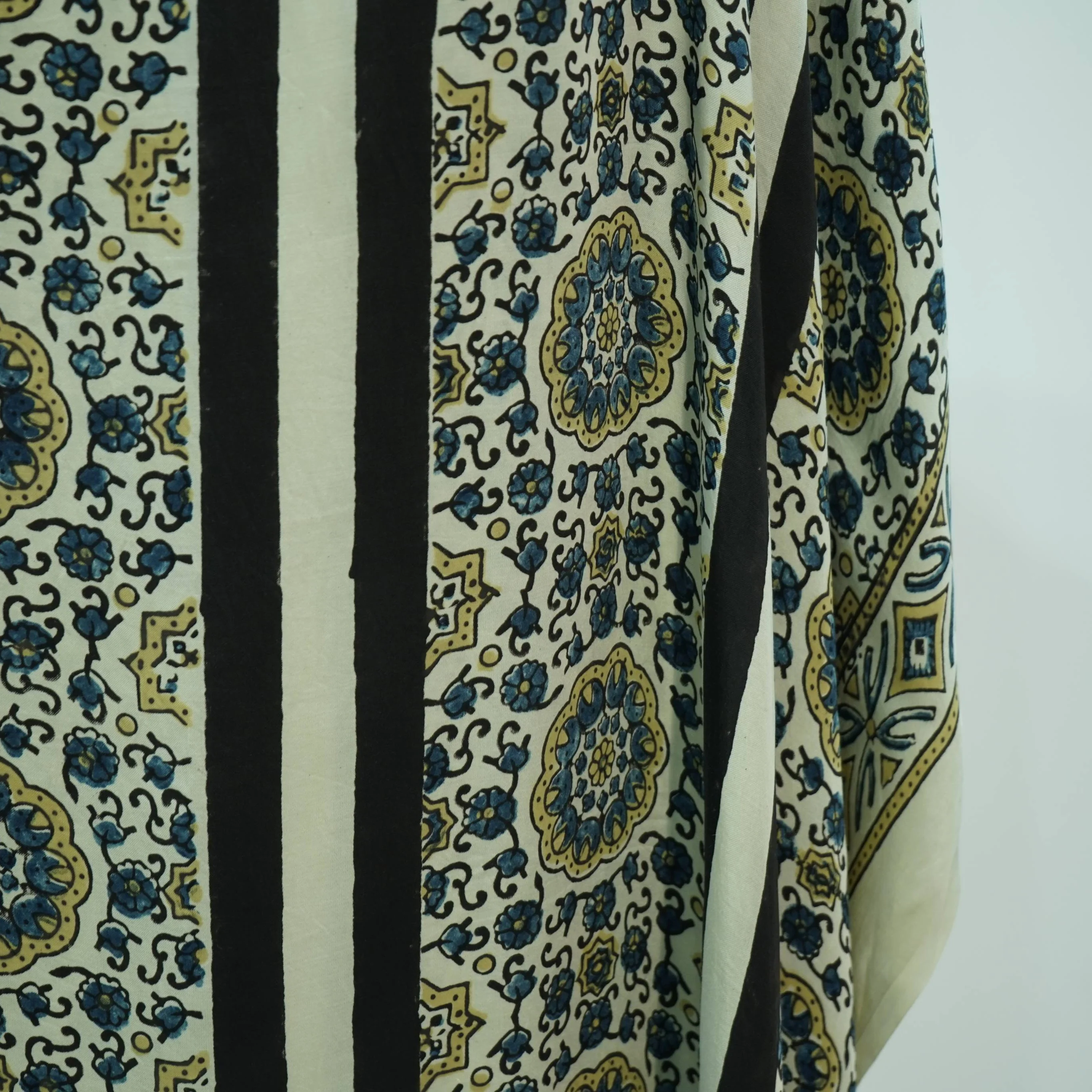 Cream Stripes print Modal Silk Kaftan EEG-31639 - Image 2