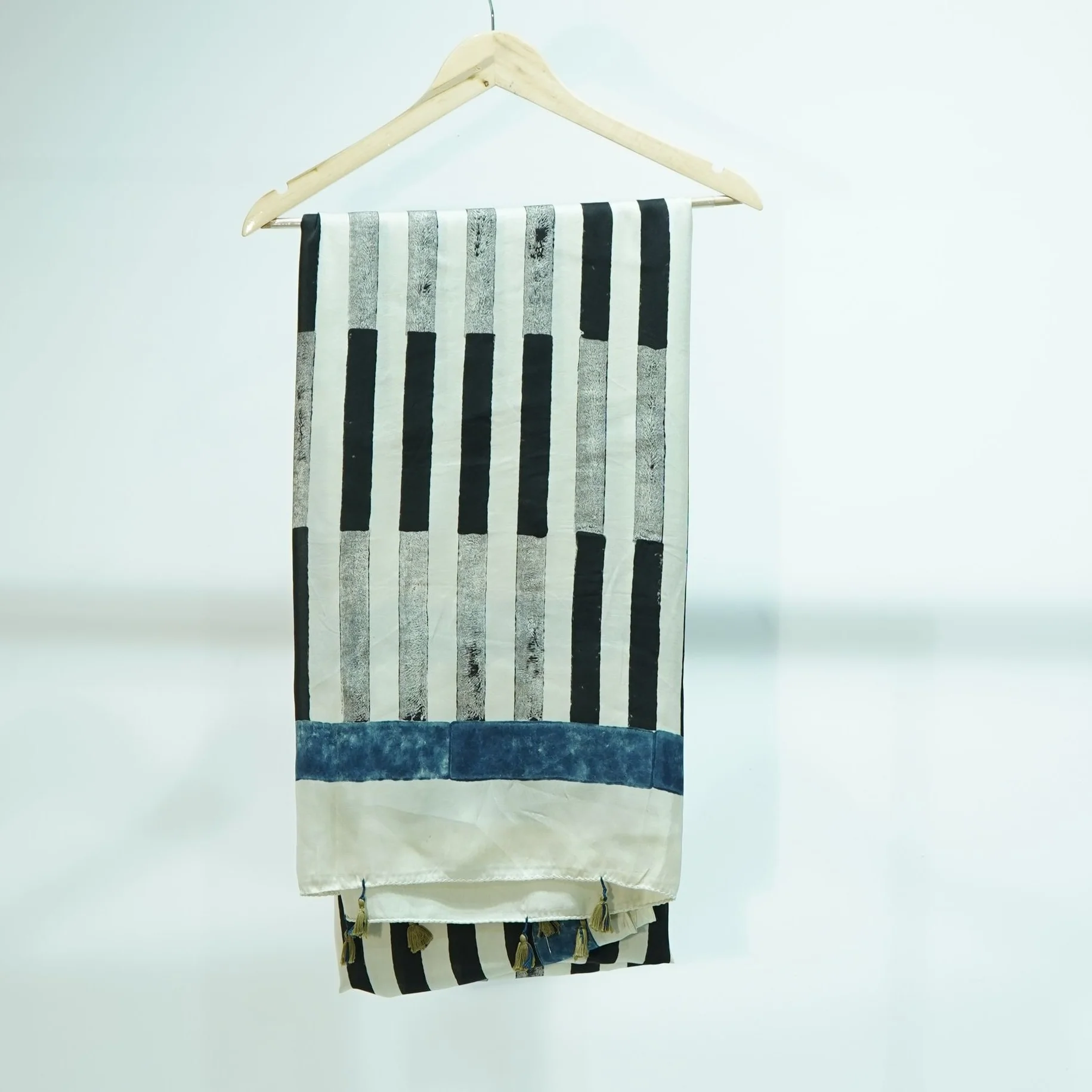 Cream with Black Stripes print Modal Silk Kaftan EEG-31640 - Image 5