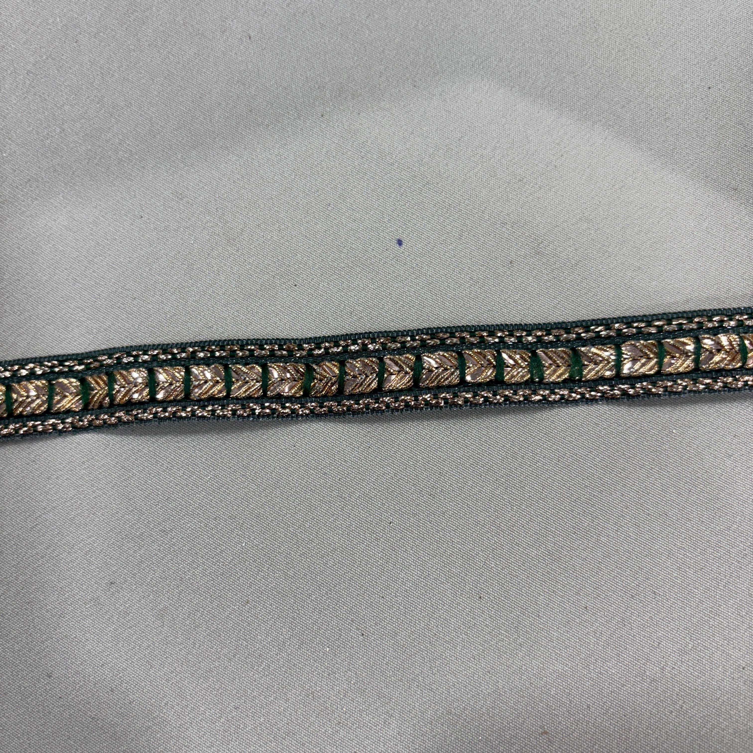 Dark Green Lace 21824 - Image 2