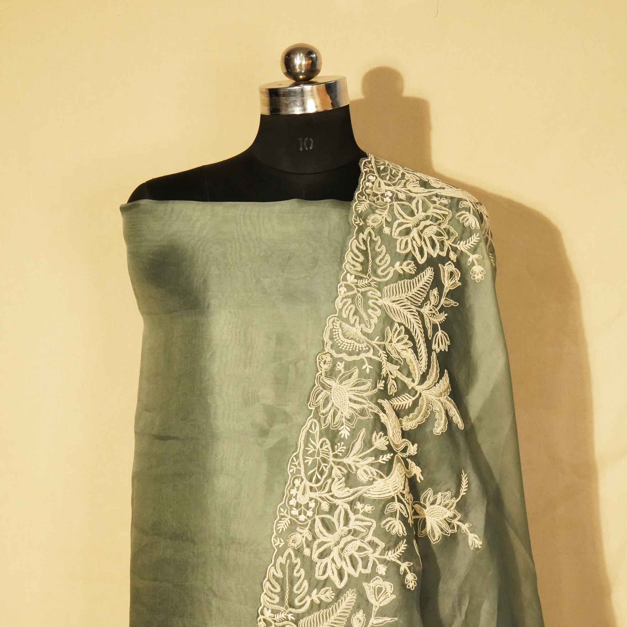 Grey Embroidery (Top-Organza,Bottom-Crepe,Dupatta-Organza) Organza Suit Set JDS-24688 - Image 2