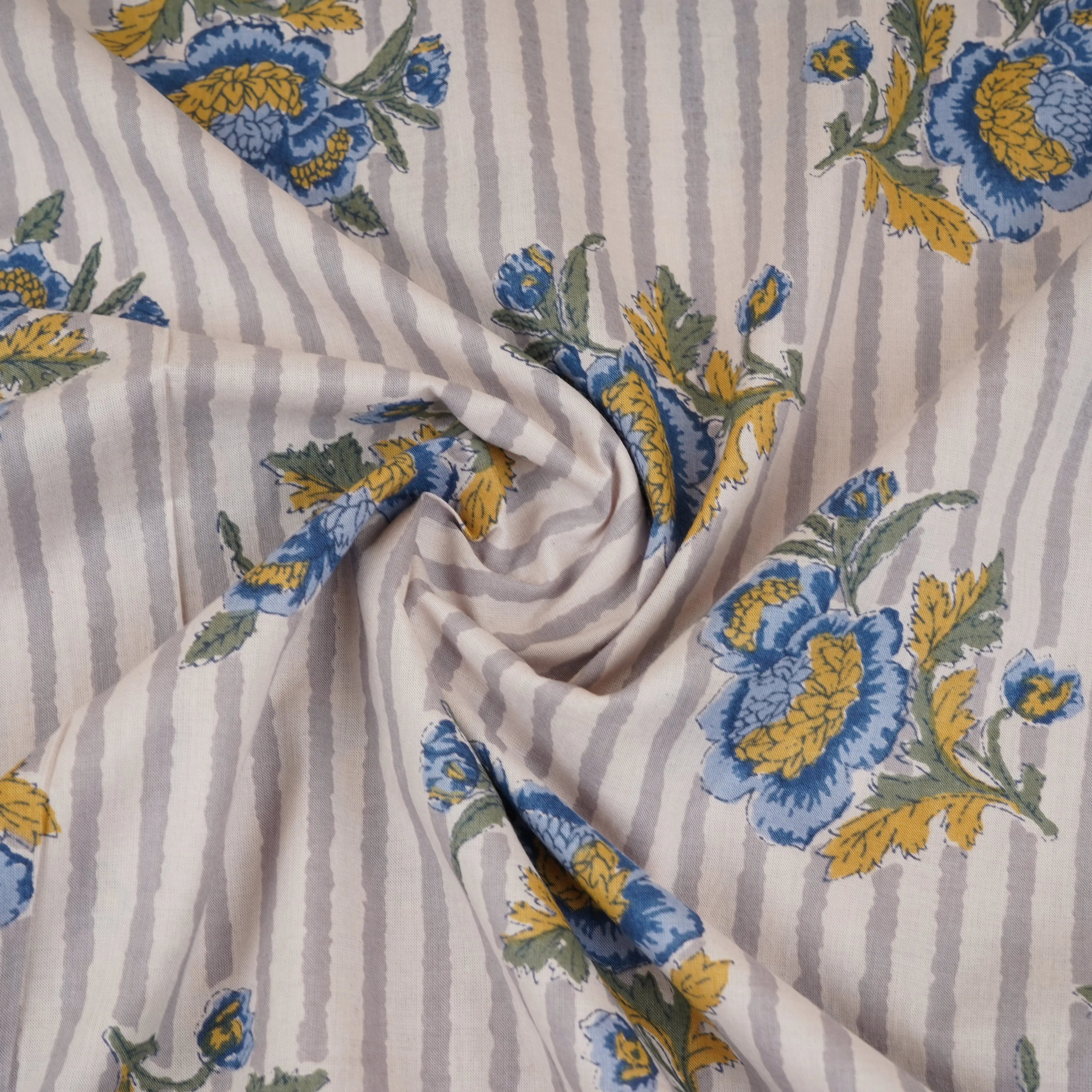 Off White & Blue Floral Stripes Print Cotton Fabric PB-29733 - Image 3