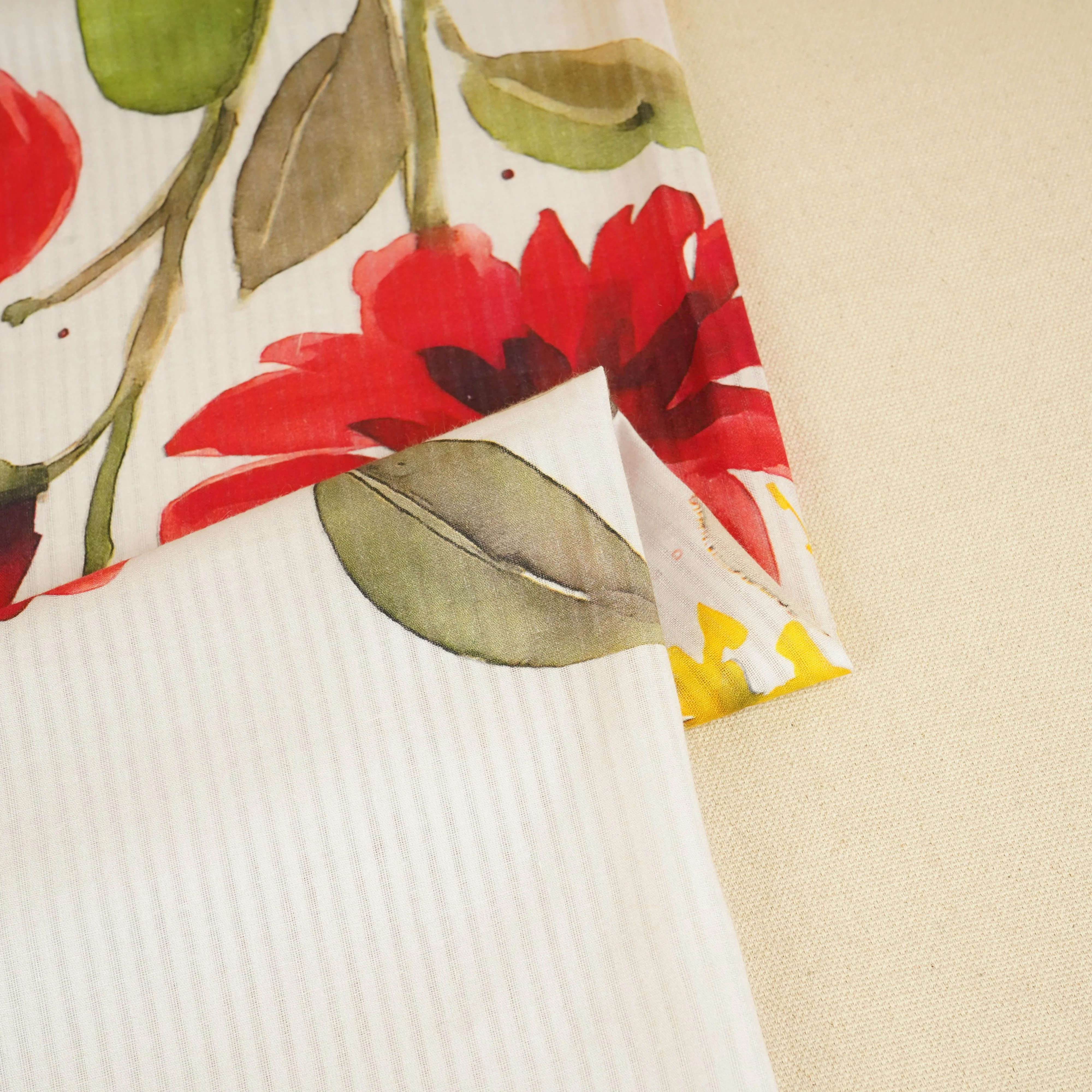 Off White Floral Print Cotton Fabric MT-29383 - Image 3
