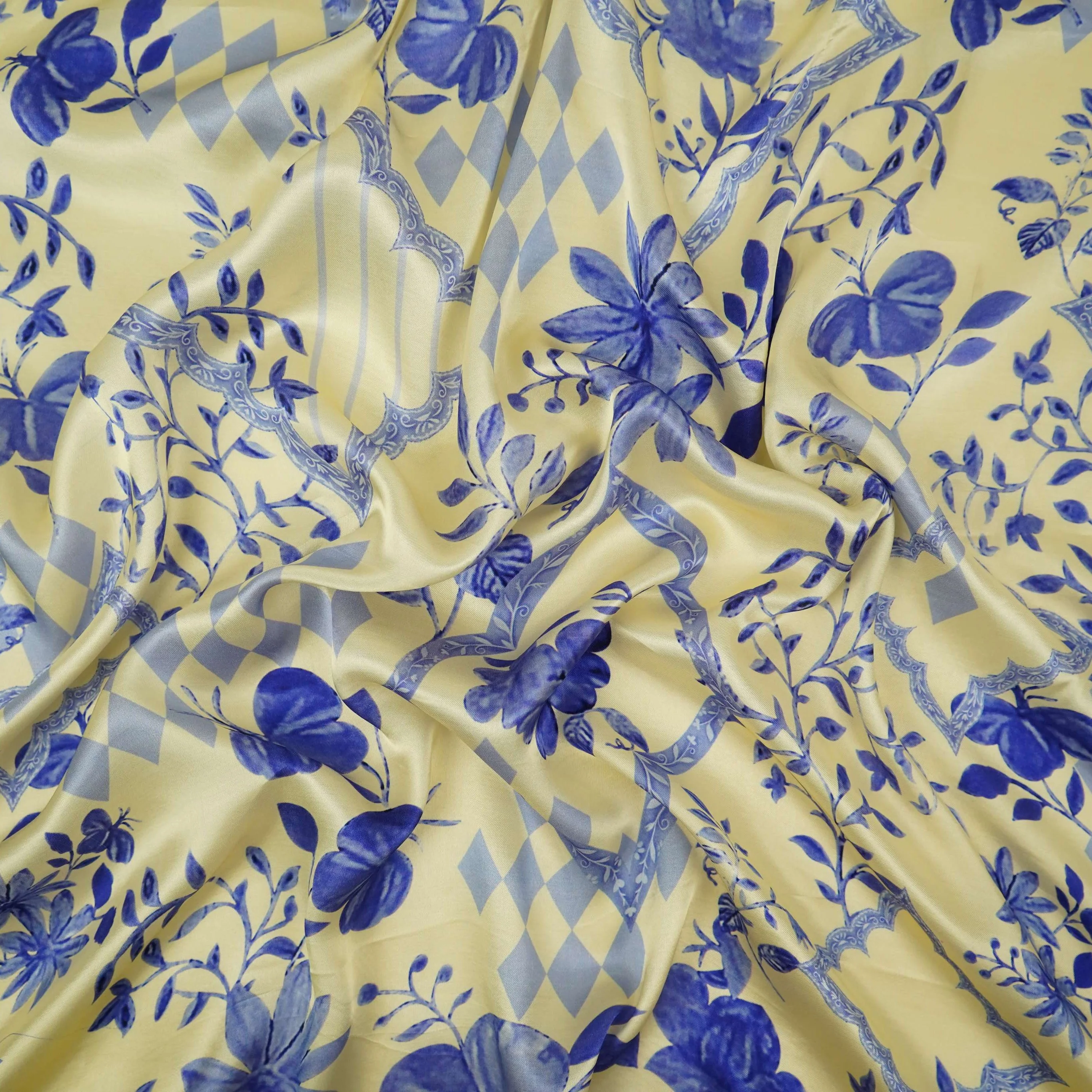 Off White floral print Silk Satin Fabric NVC-31577 - Image 3