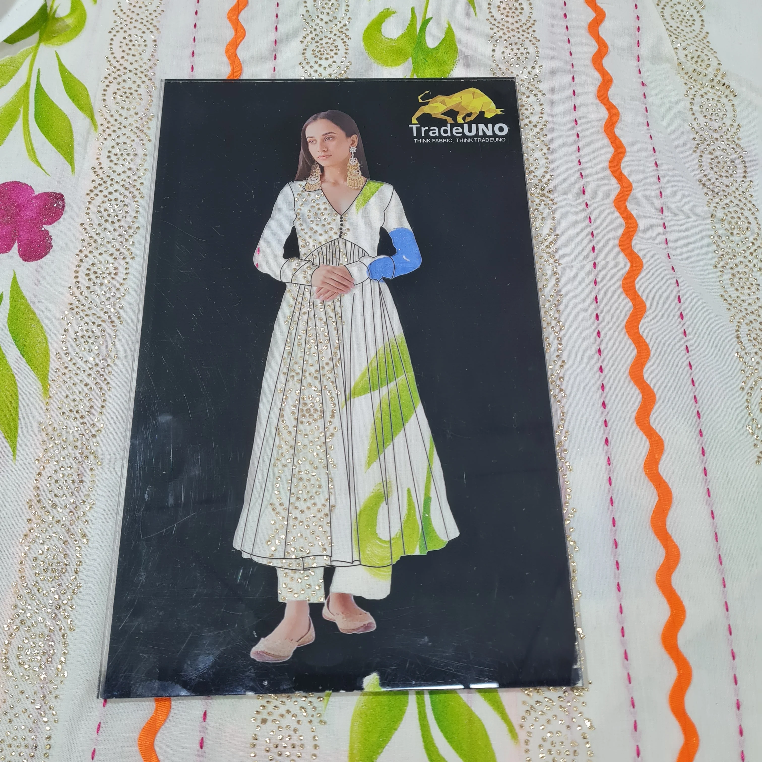Off White & Multicolor Floral Hand Paint Mukaish Work Thread Embroidery - Image 4