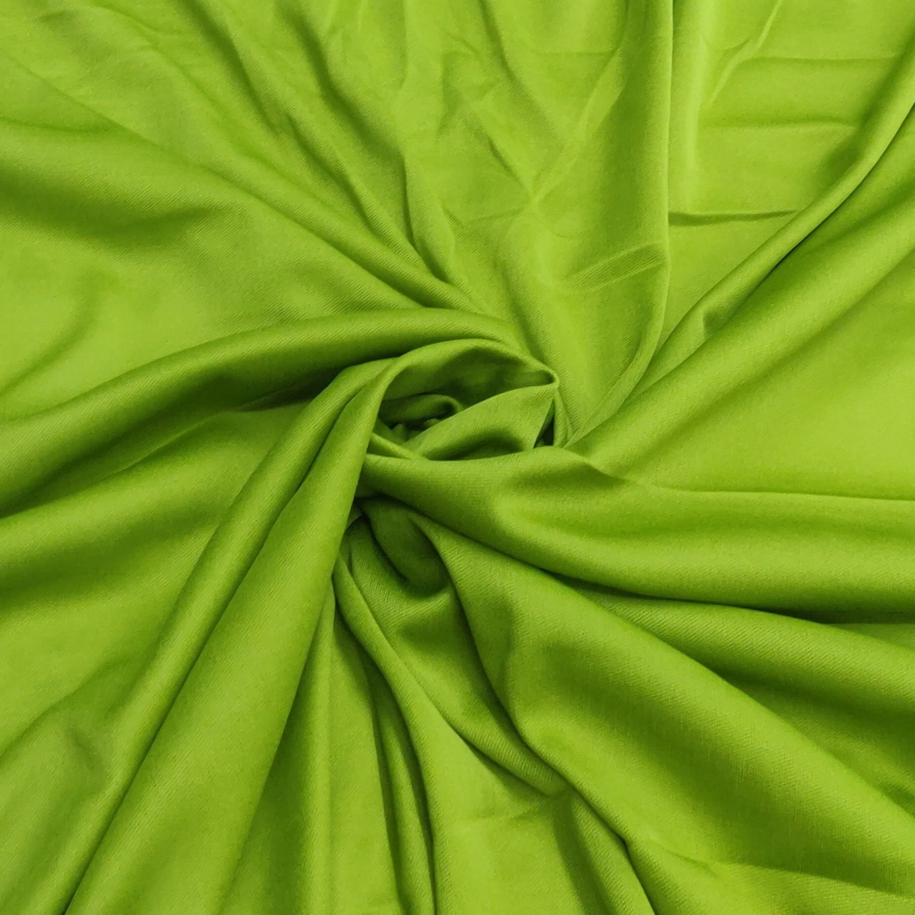 Green Solid Lycra Fabric 7476