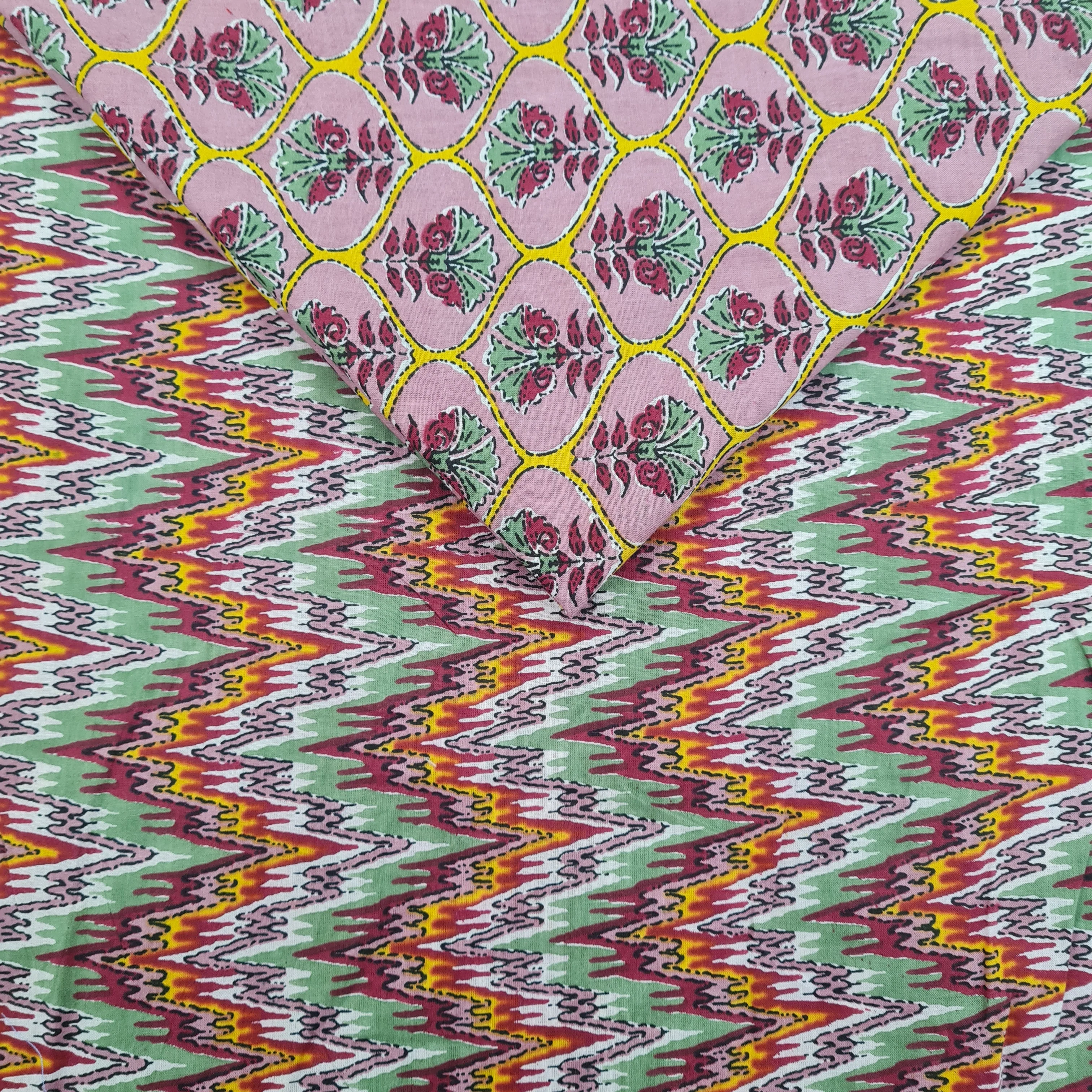 Peach Floral Print & Green With Multicolor Ikkat Print - Image 3