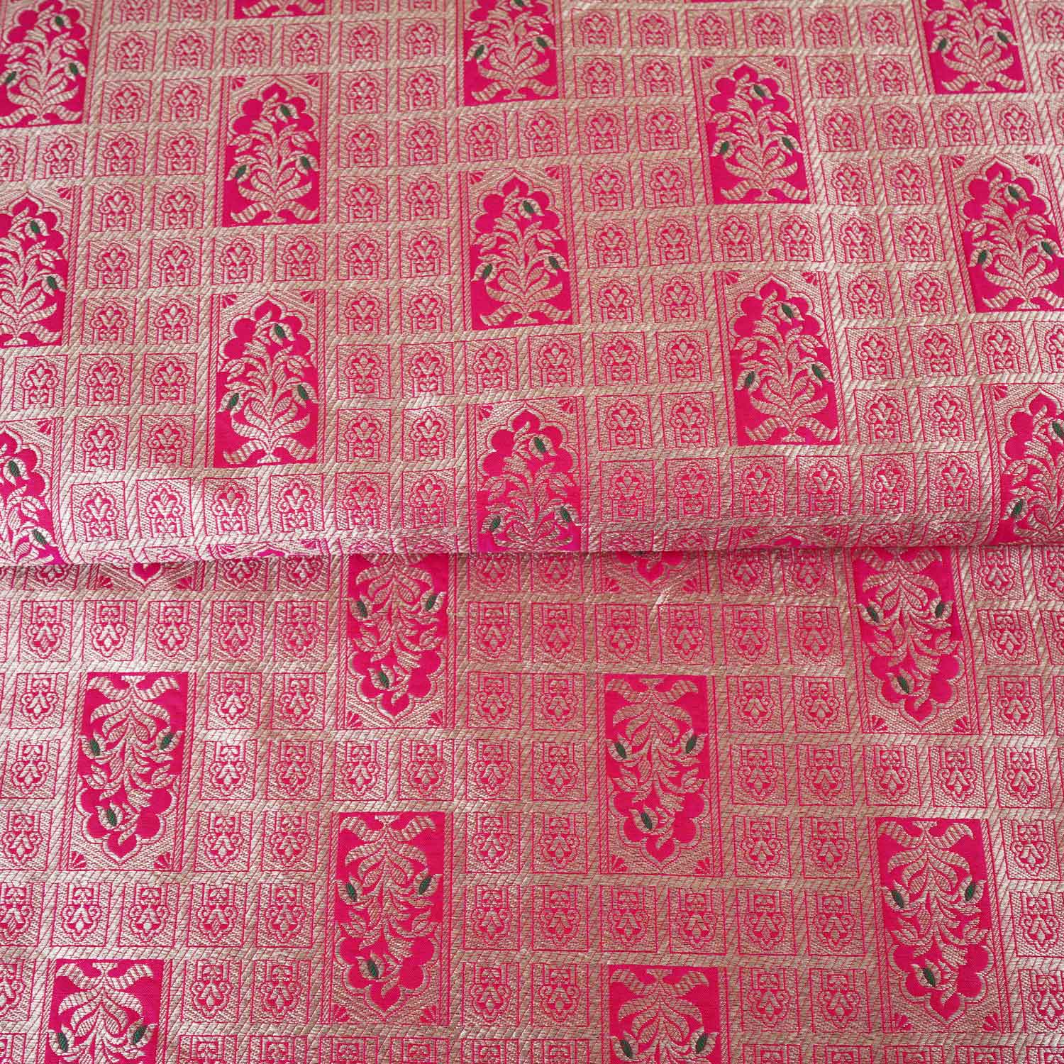 Pink Silver Jharokha Brocade Fabric NH-28920 - Image 3