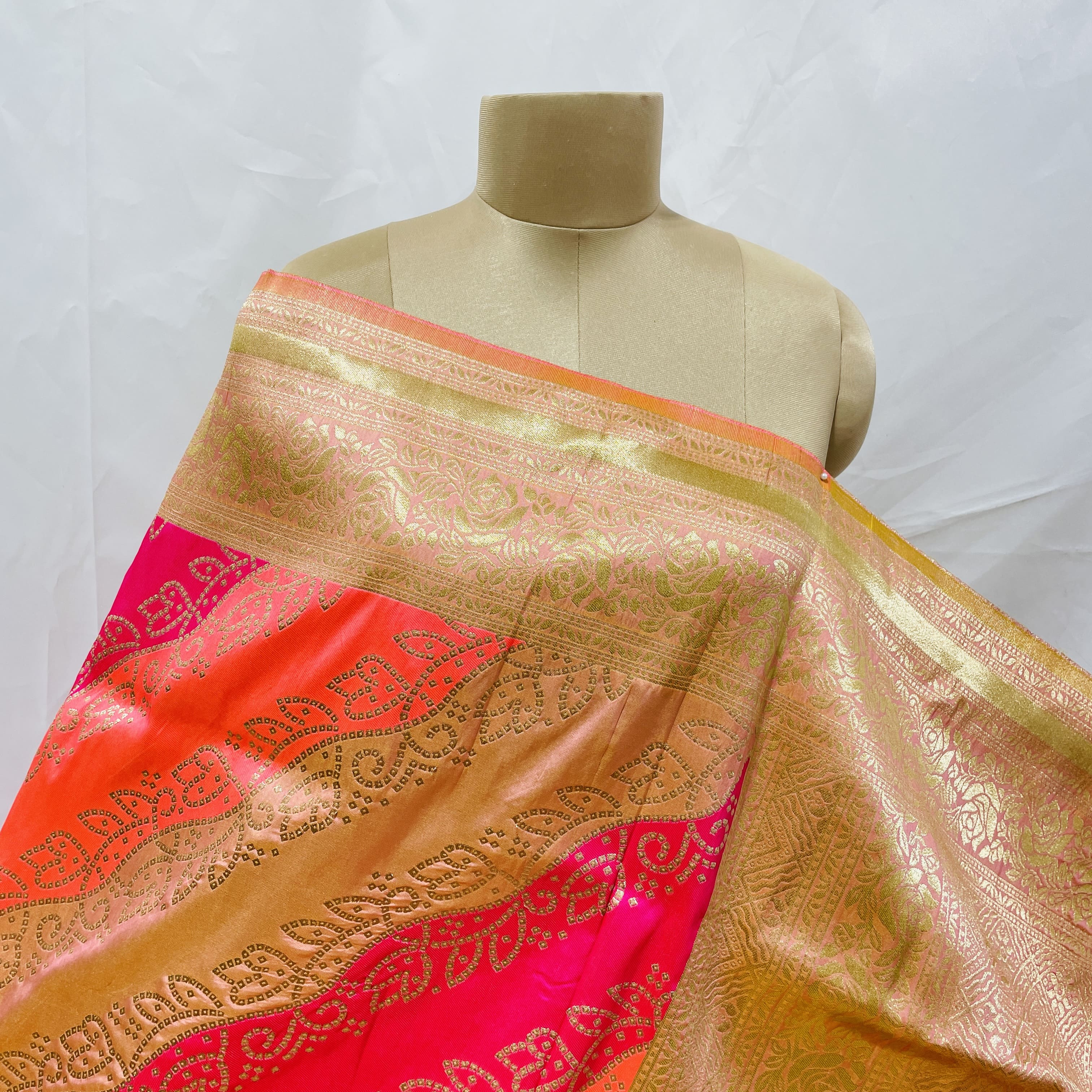 Premium Pink Floral Print Banarsi Jacquard Dupatta - Image 2