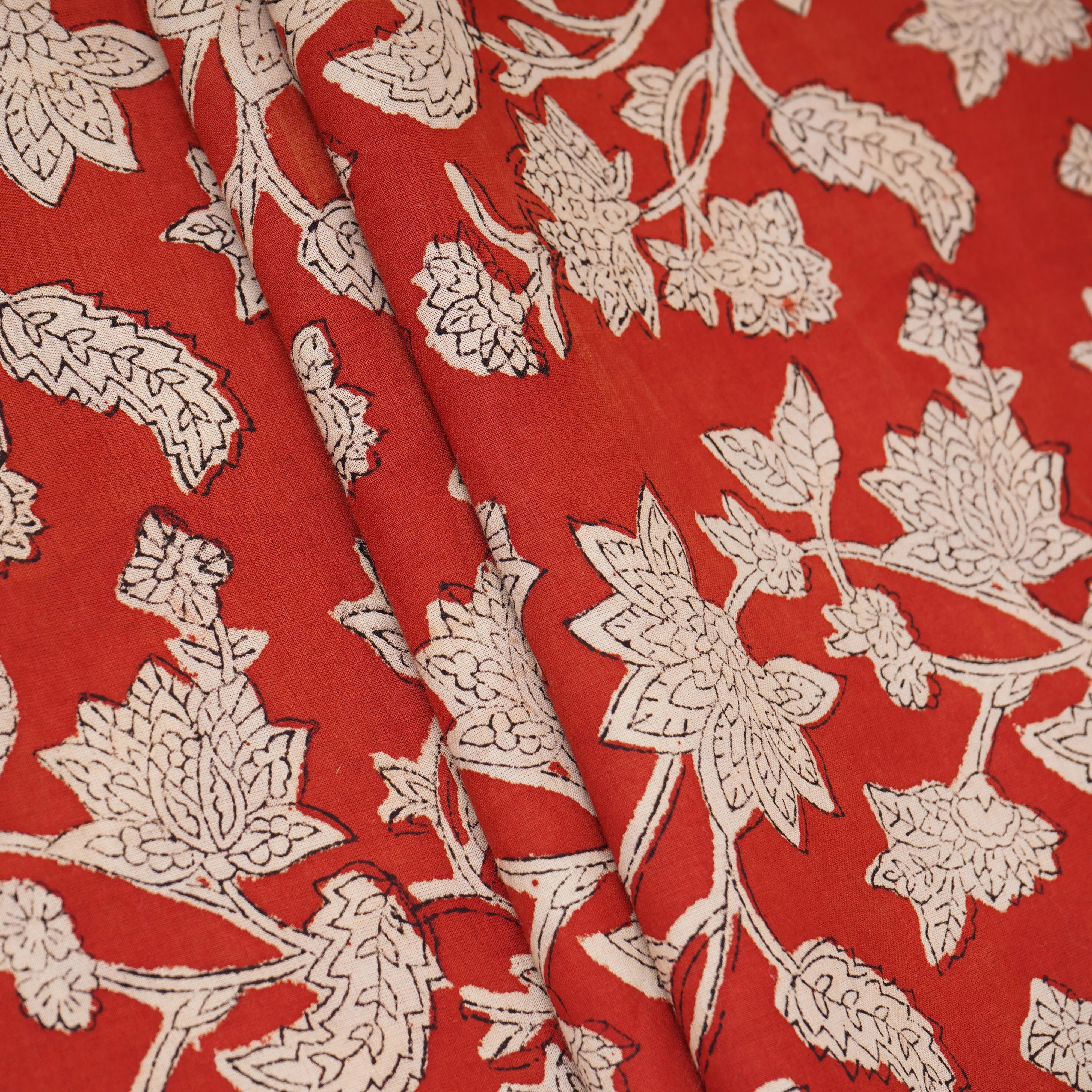 Red Floral Print Cotton Fabric AFI-29596 - Image 4