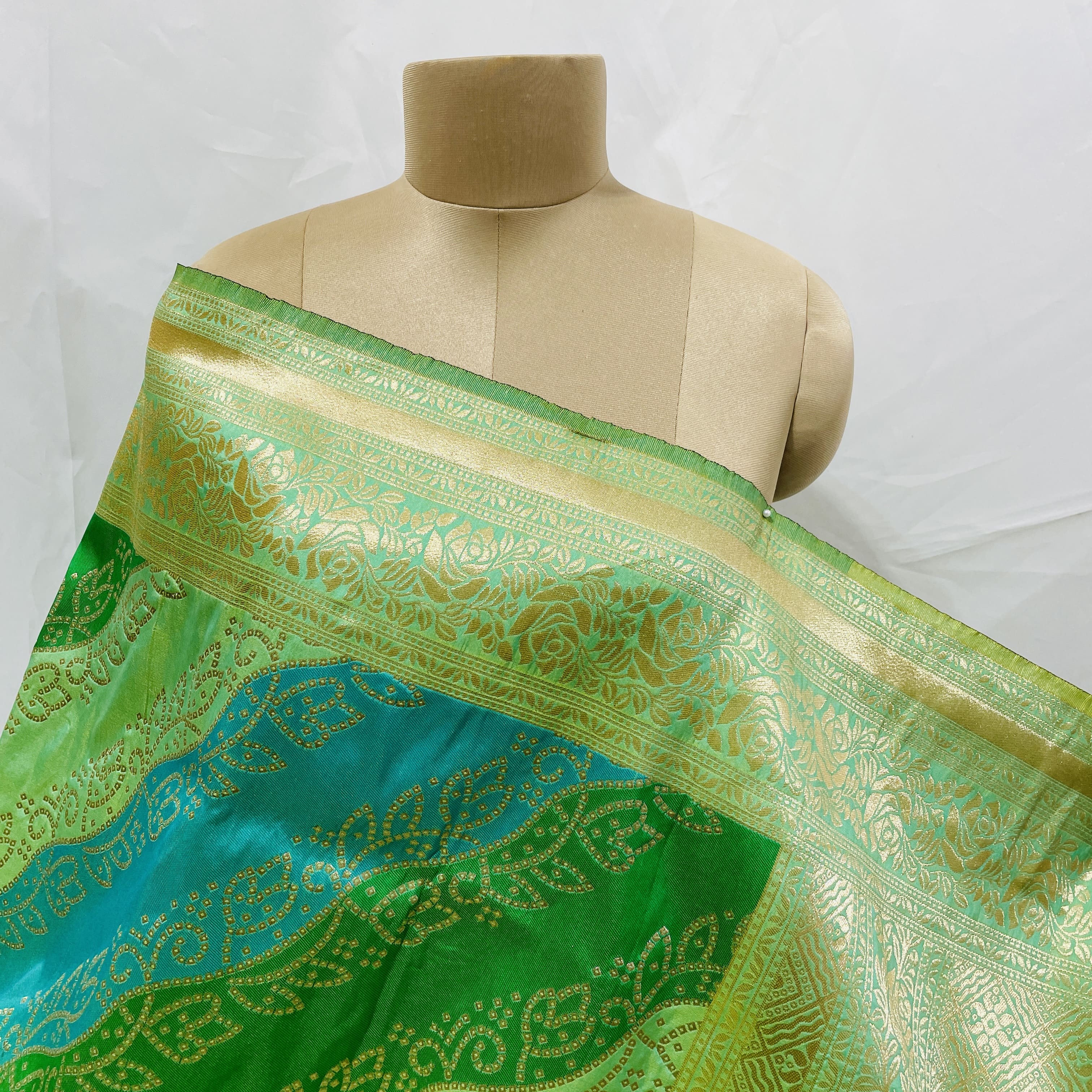 Premium Green Floral Print Banarsi Jacquard Dupatta - Image 2
