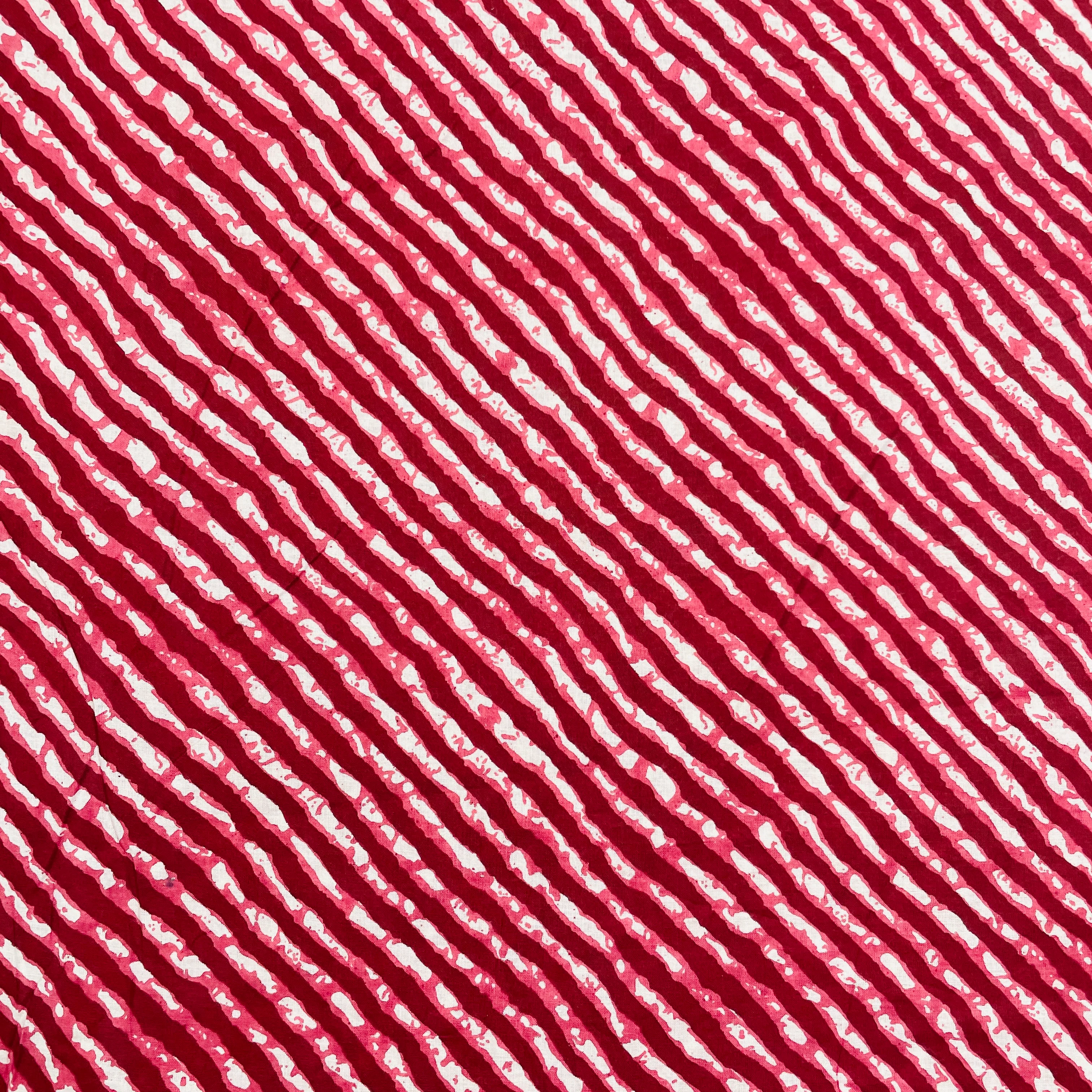 White & Maroon Lehriya Print Cotton Fabric TU-8612 - Image 2